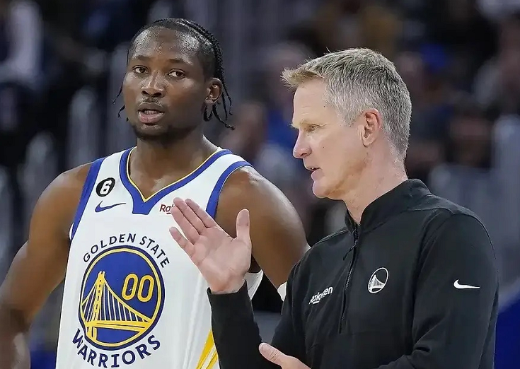 九游娱乐-2年1170万！勇士首笔签约达成，死亡五老冲冠，库明加没有退路