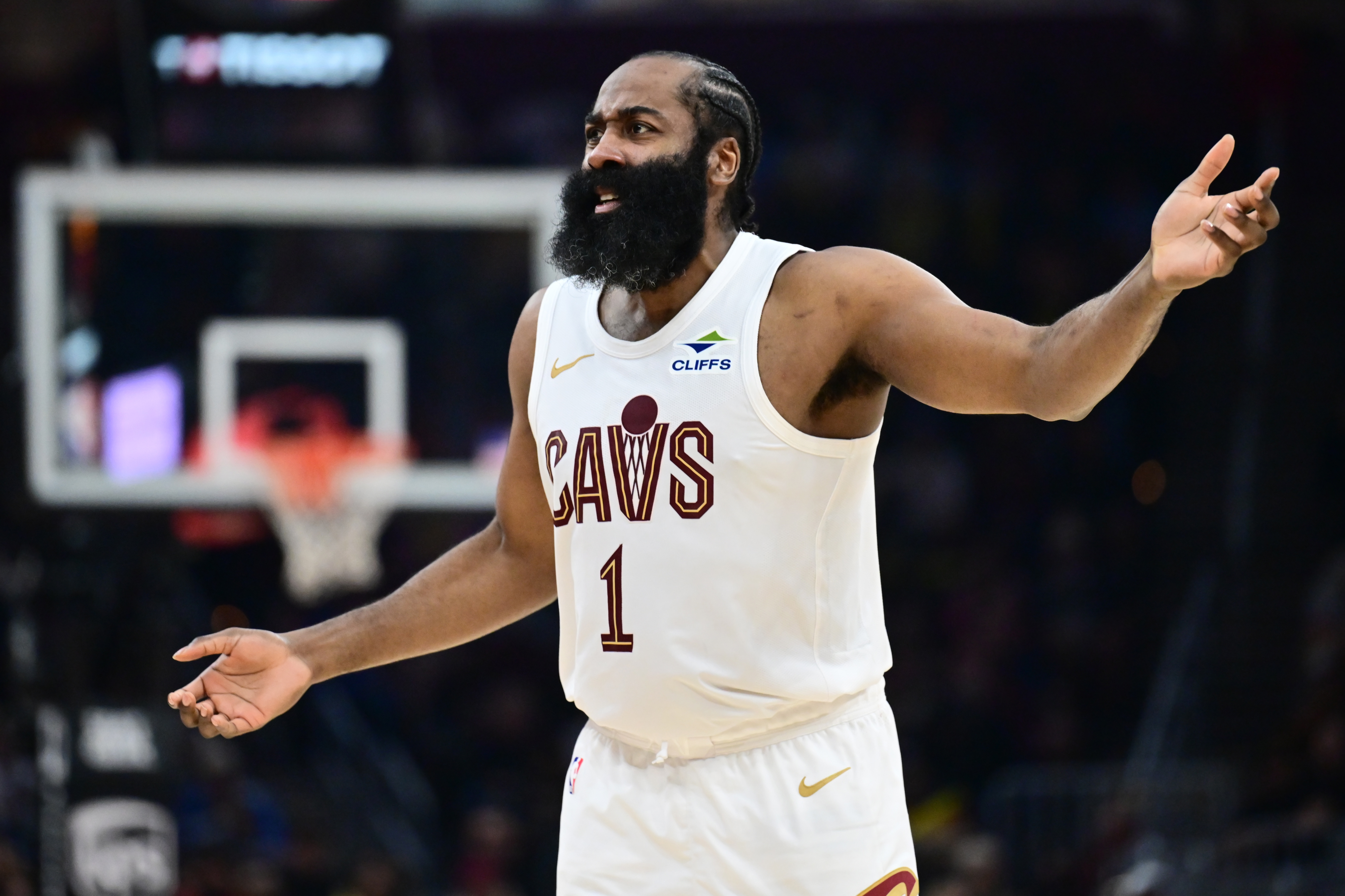 九游官网入口-哈登&amp;米切尔出战！ESPN明日胜率预测：骑士高达61.8% 魔术为38.2%